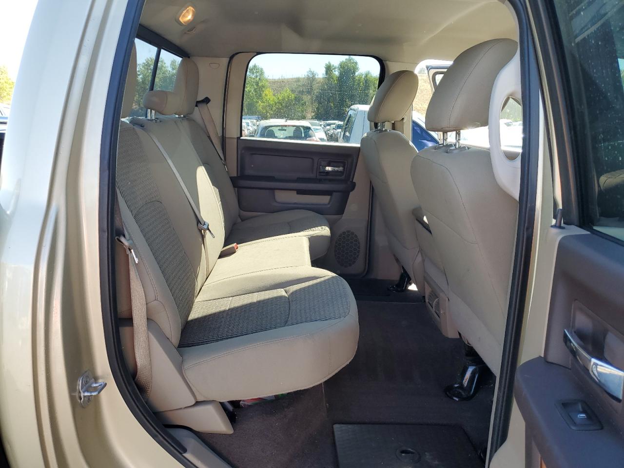 2011 Dodge Ram 1500 VIN: 1D7RV1CT9BS640466 Lot: 74093944