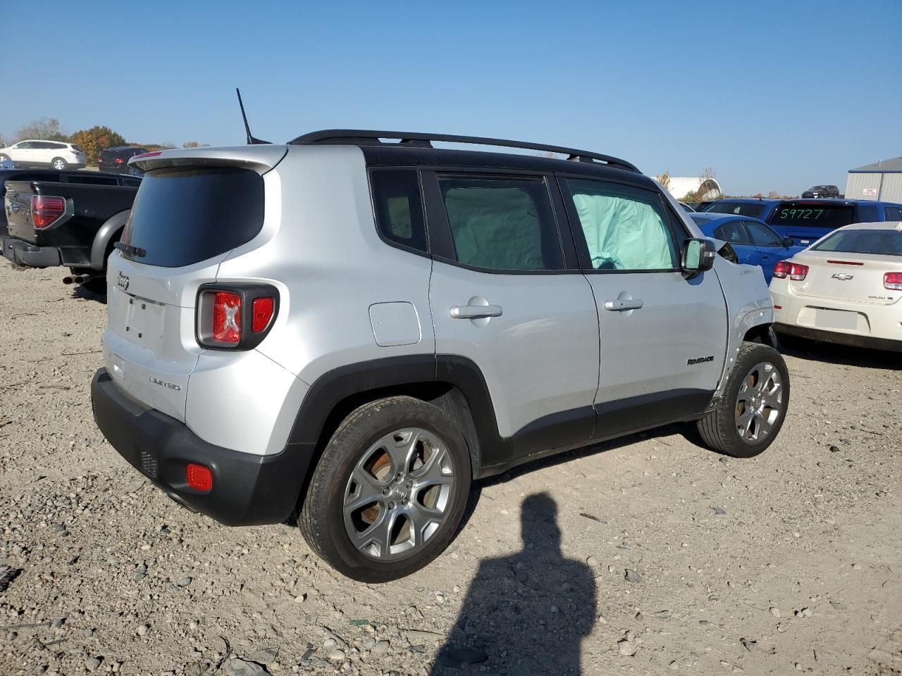 2020 Jeep Renegade - Image 3