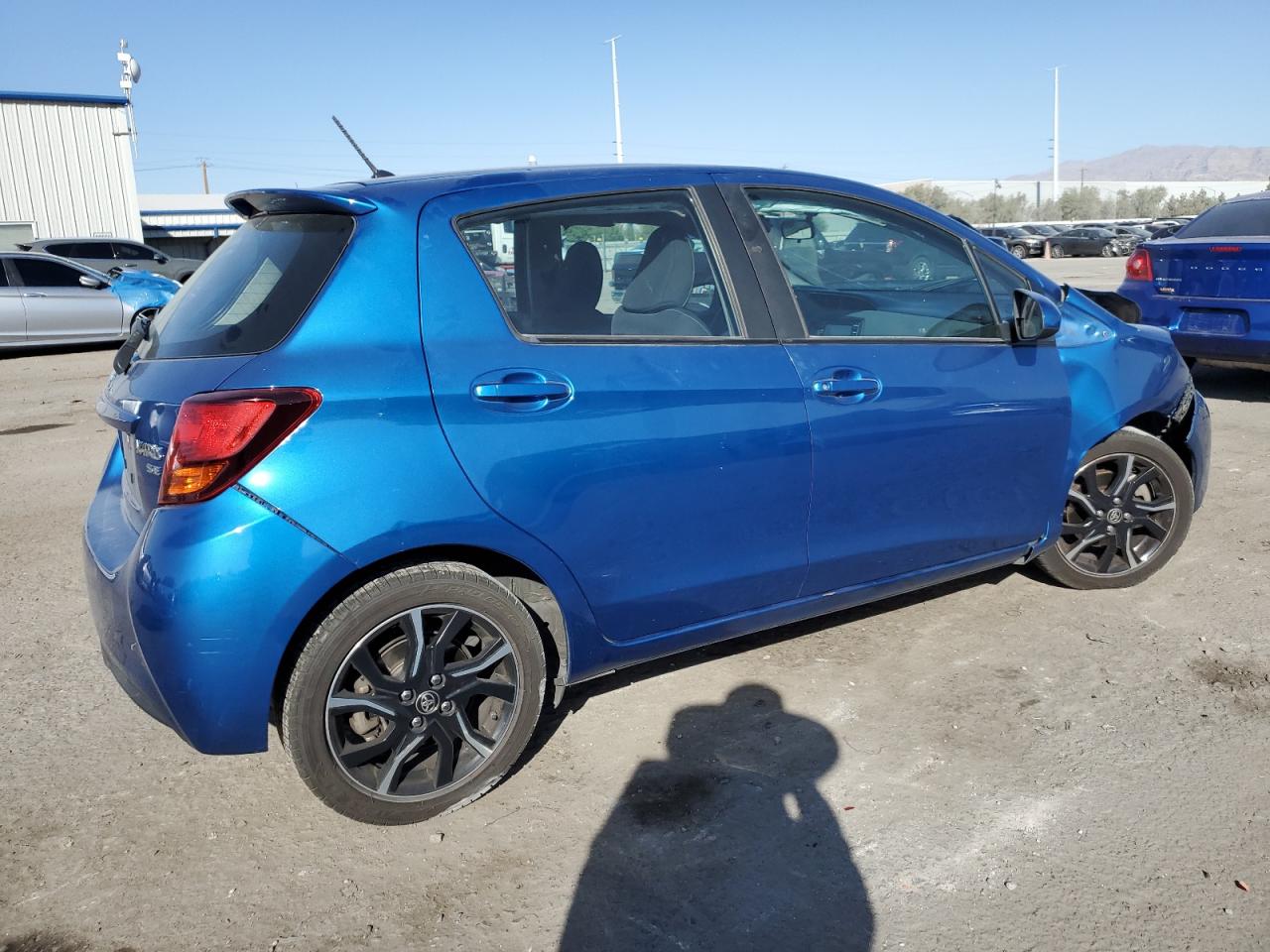 VIN VNKKTUD38GA057263 2016 TOYOTA YARIS no.3