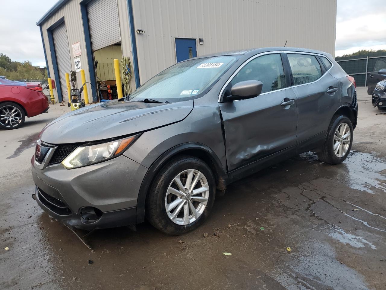 2018 Nissan Rogue - Image 1