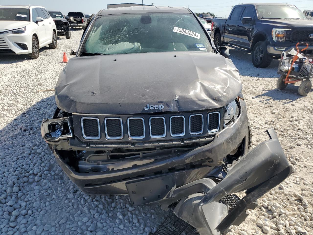 VIN 3C4NJCAB8KT772496 2019 JEEP COMPASS no.5