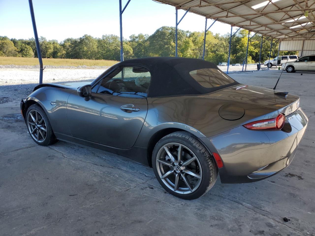 VIN JM1NDAD7XP0560402 2023 MAZDA MX5 no.2