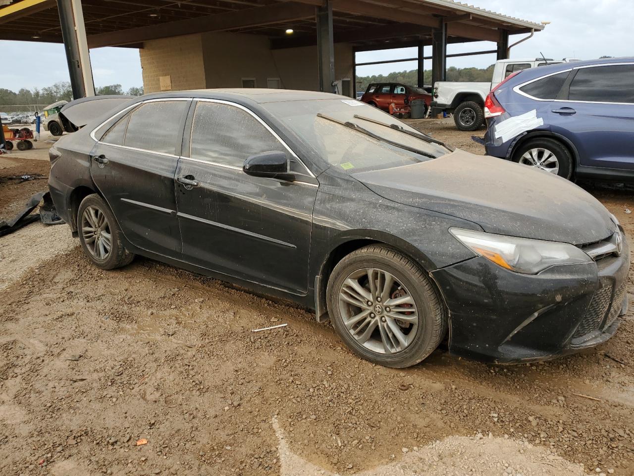 VIN 4T1BF1FK7HU385143 2017 TOYOTA CAMRY no.4