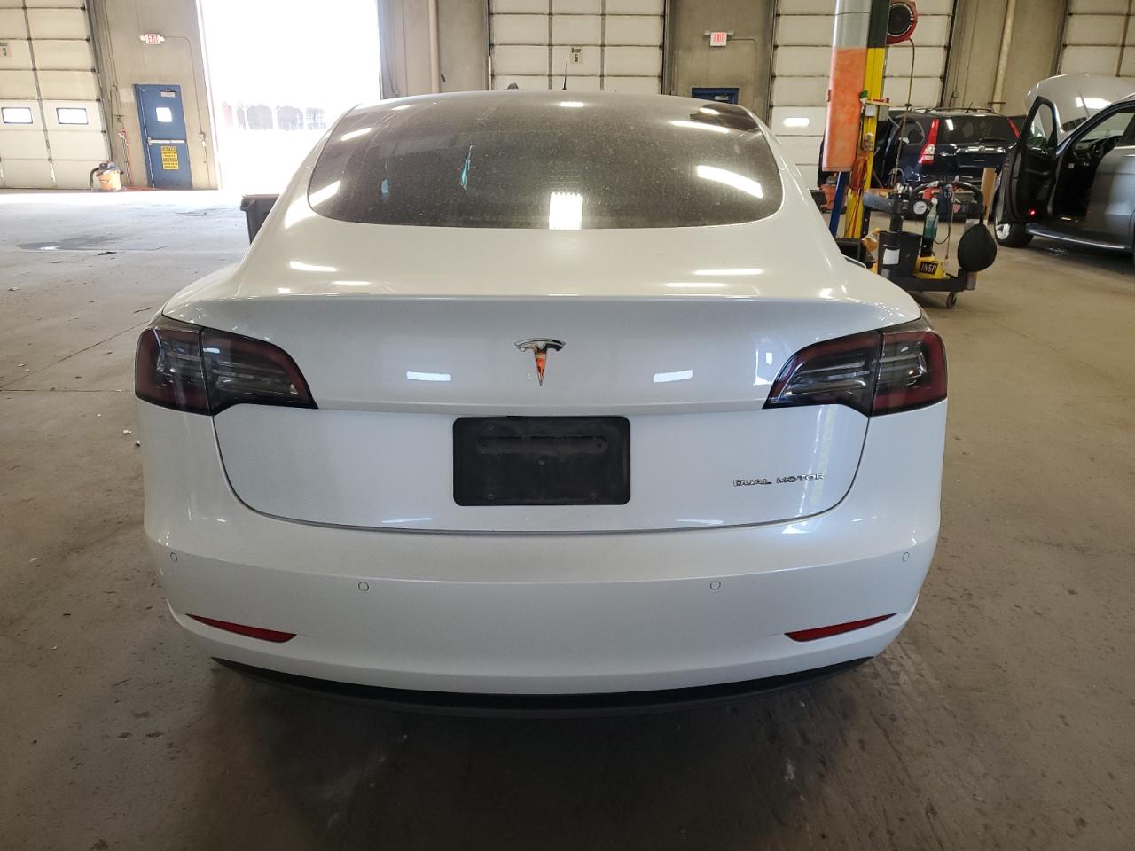 5YJ3E1EBXLF639670 2020 Tesla Model 3