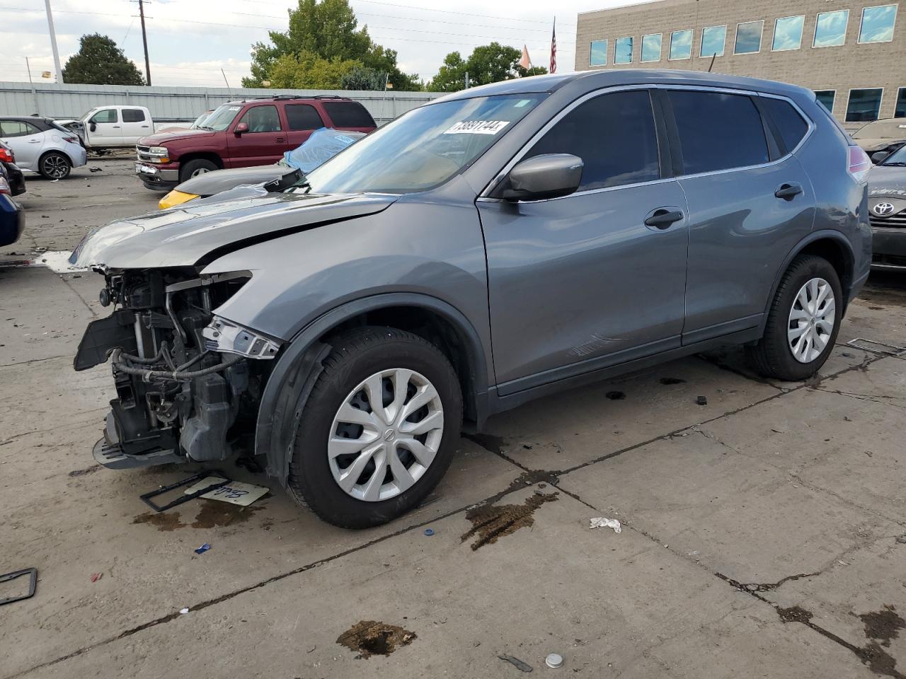 2016 Nissan Rogue - Image 1