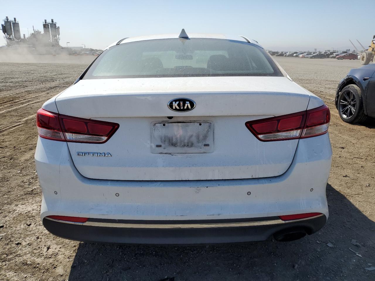 5XXGT4L39JG259962 2018 Kia Optima Lx