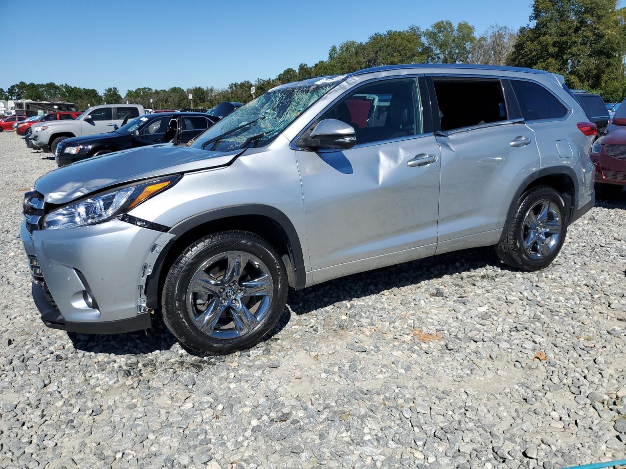2019 Toyota Highlander - Image 1
