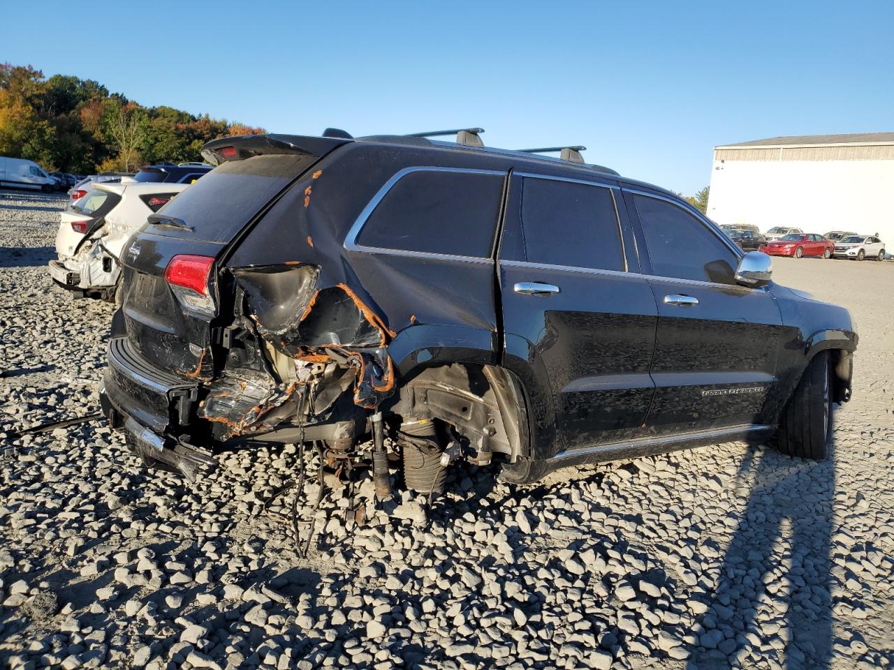 2017 Jeep Grand Cherokee - Image 3