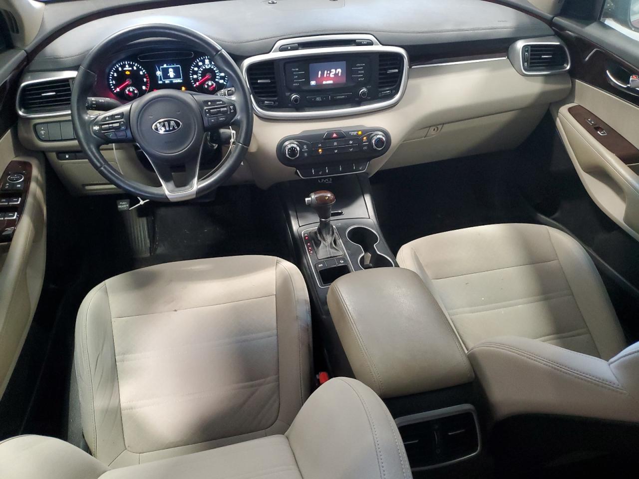 5XYPG4A39GG156083 2016 Kia Sorento Lx