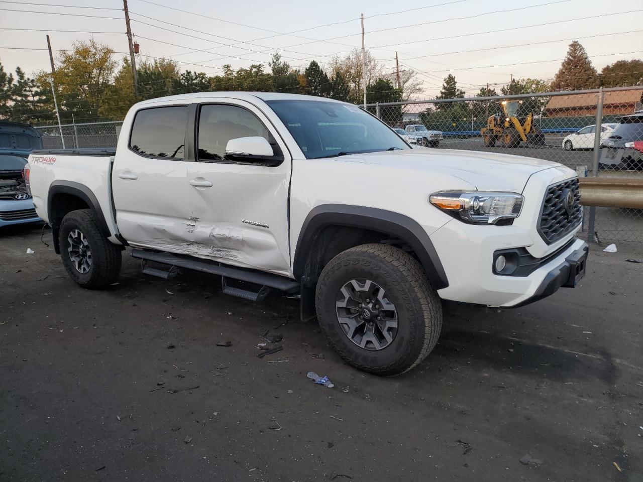 2020 Toyota Tacoma - Image 4