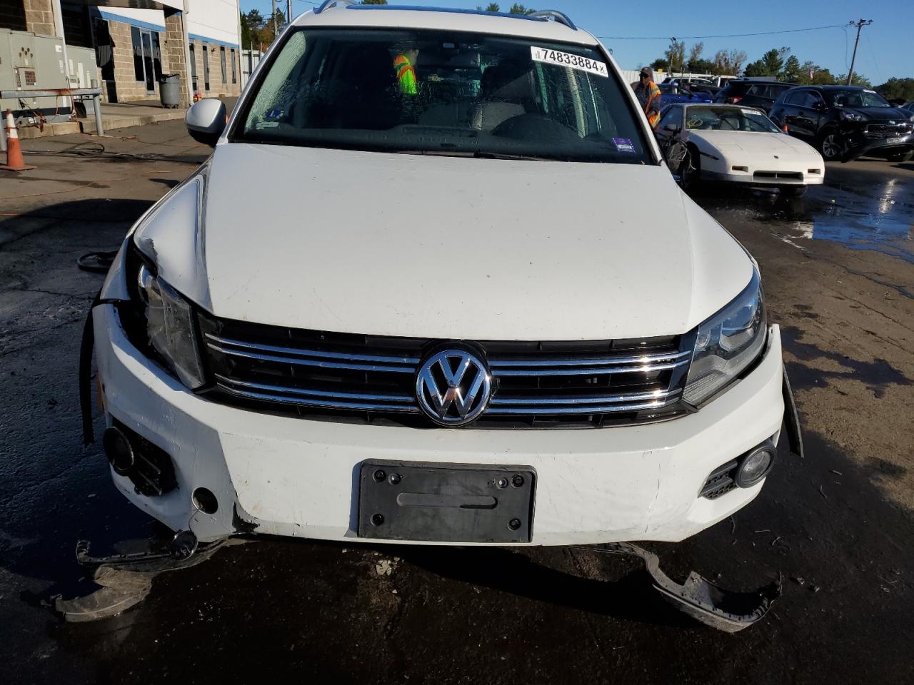 2016 Volkswagen Tiguan S VIN: WVGBV7AX3GW604420 Lot: 74833884