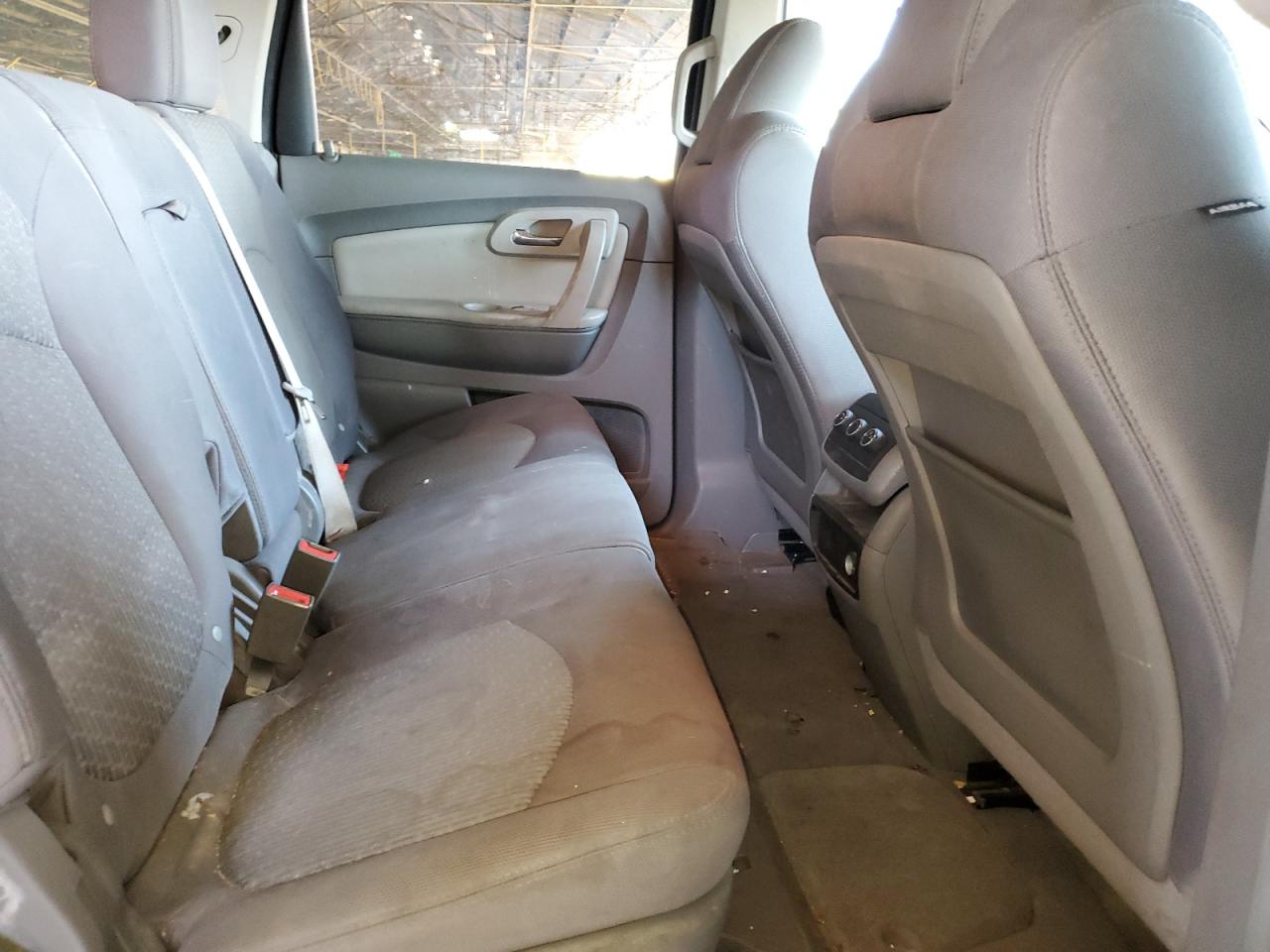 2012 Chevrolet Traverse - Image 11