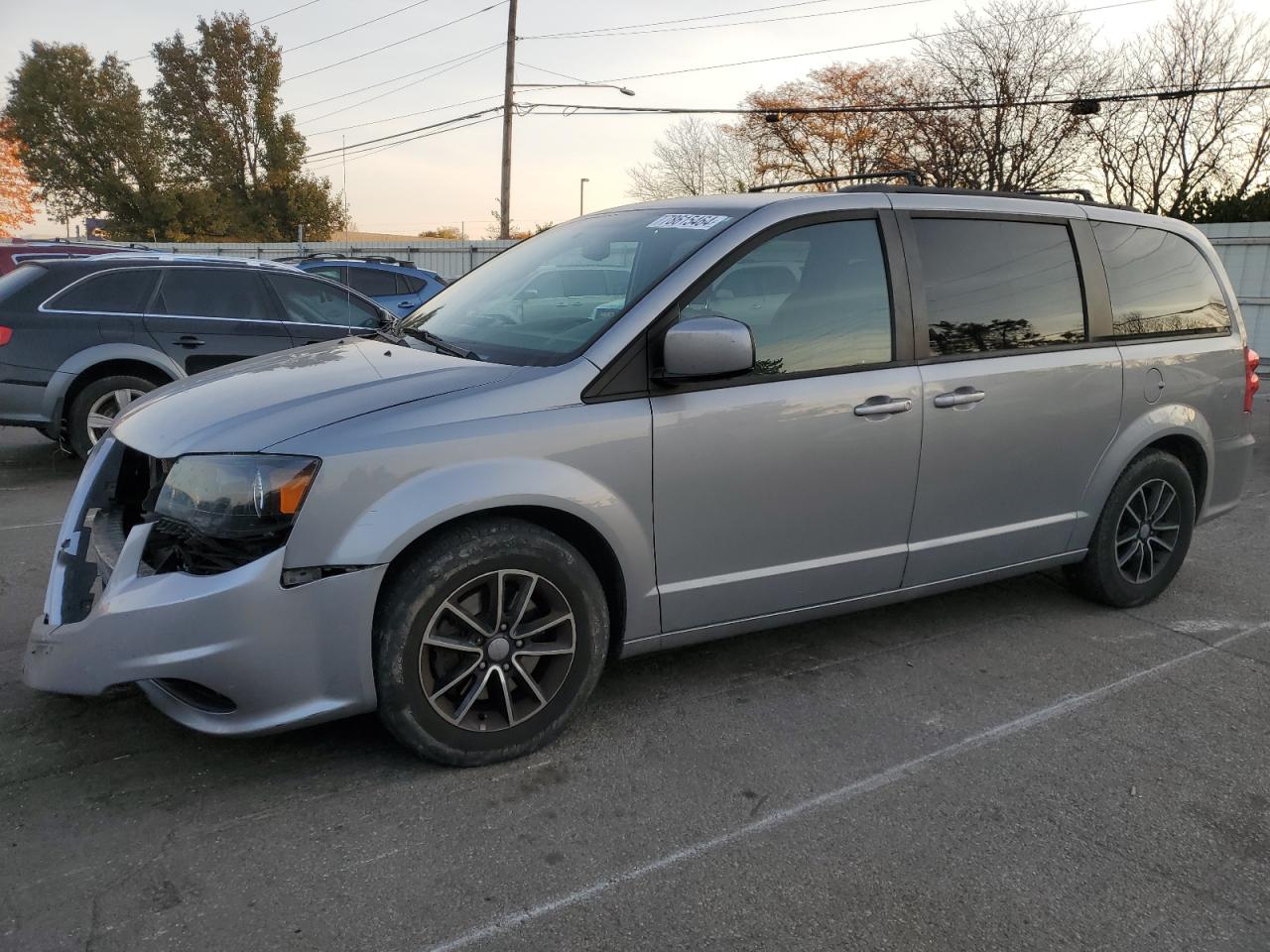 2018 Dodge Caravan - Image 1