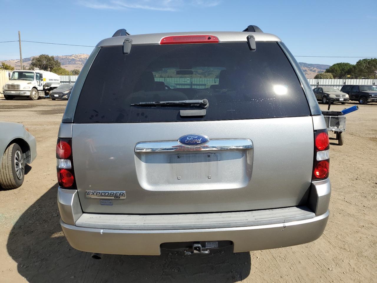 2008 Ford Explorer Xlt VIN: 1FMEU63E38UA11840 Lot: 74846594