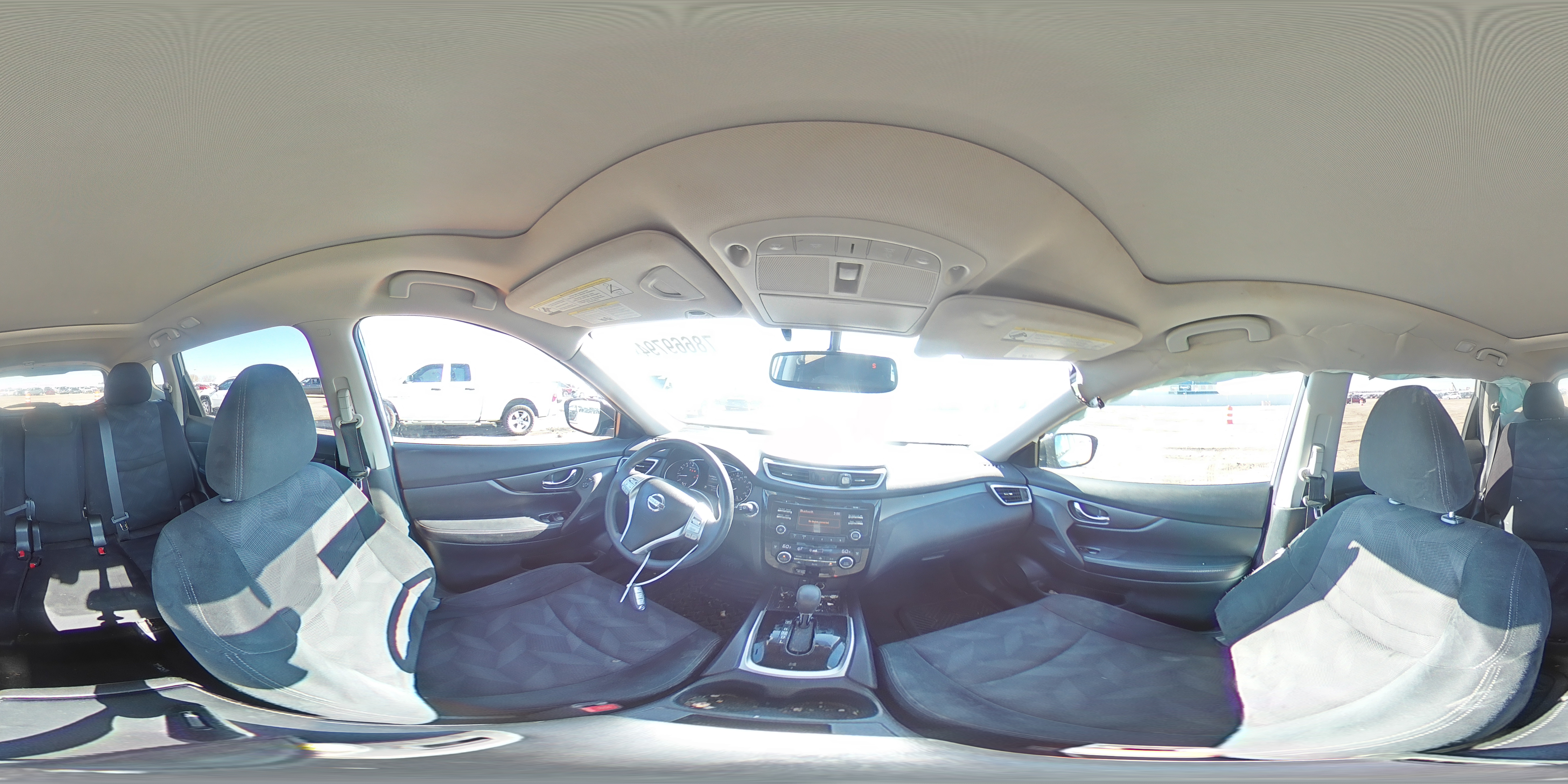 2015 Nissan Rogue - Image 14