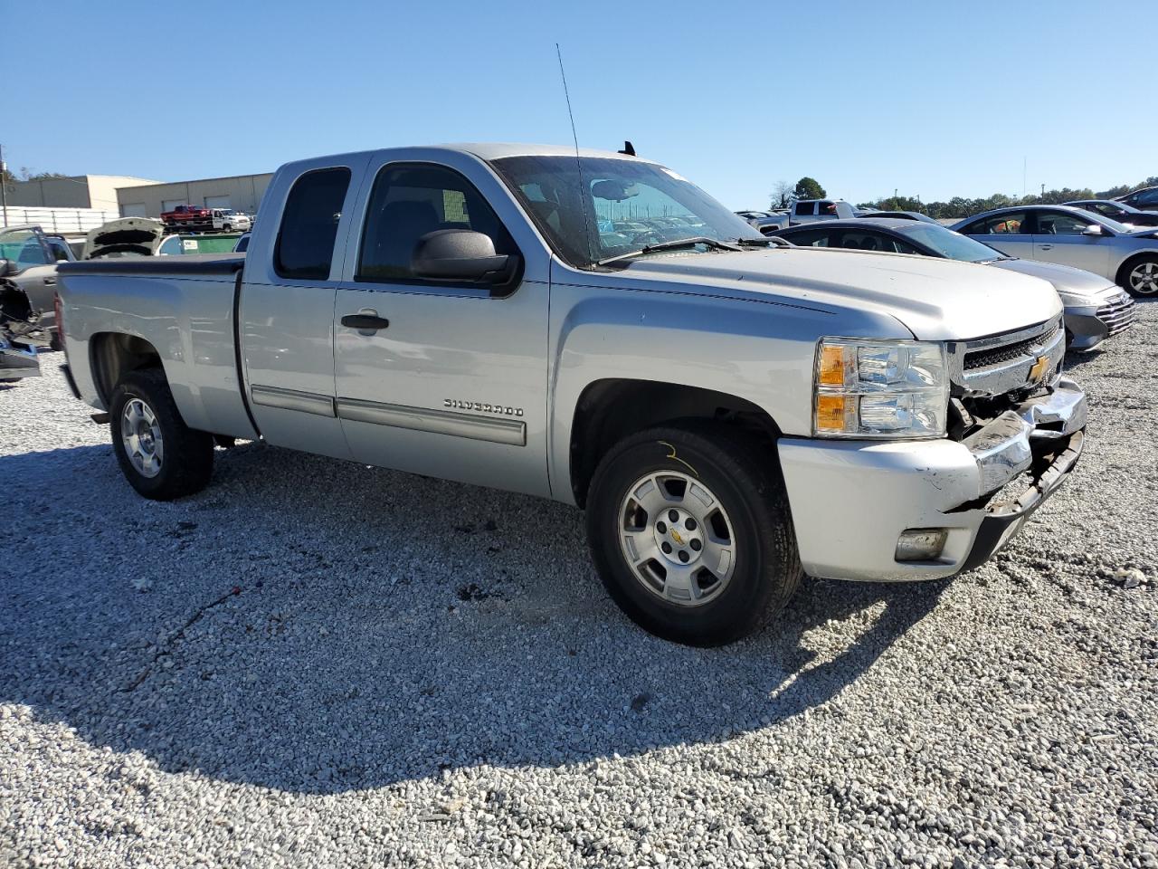 2011 Chevrolet Silverado - Image 4