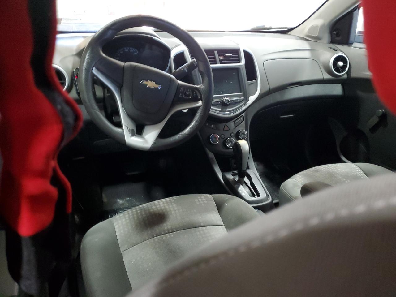 2017 Chevrolet Sonic - Image 8