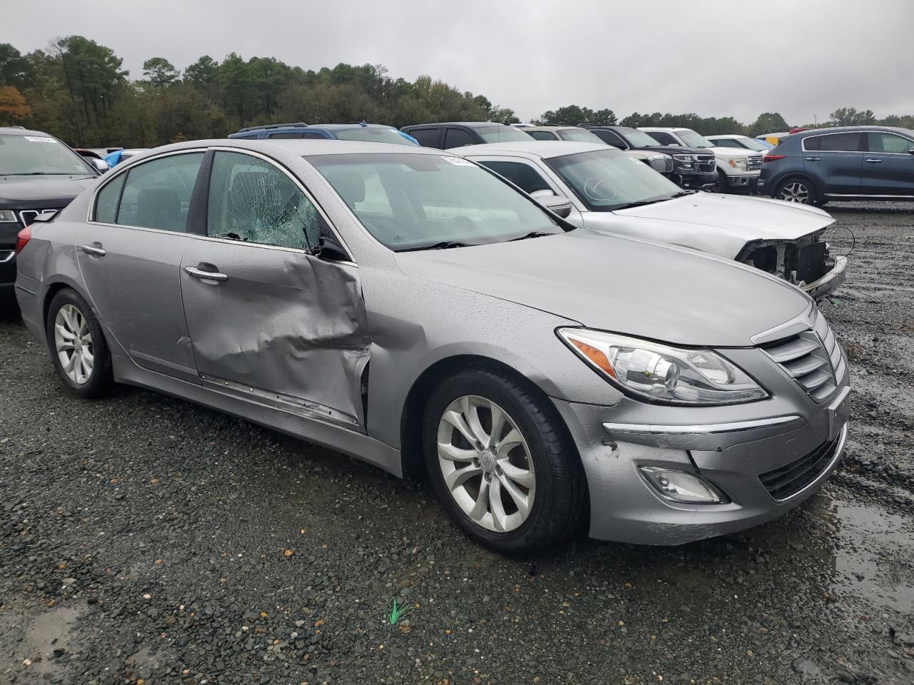 2012 Hyundai Genesis - Image 4