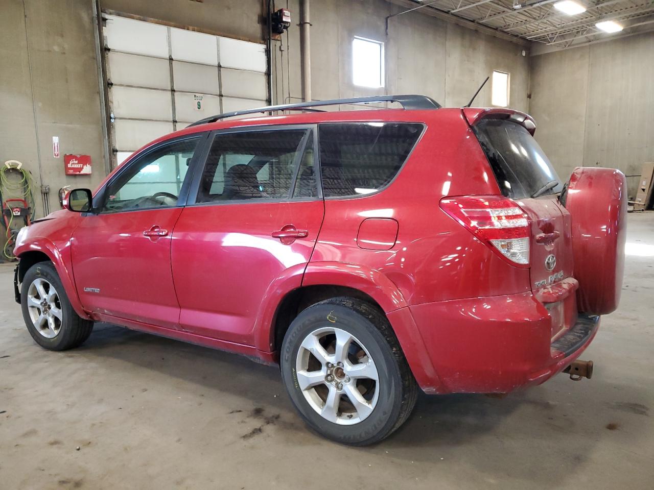 2009 Toyota RAV 4 - Image 2