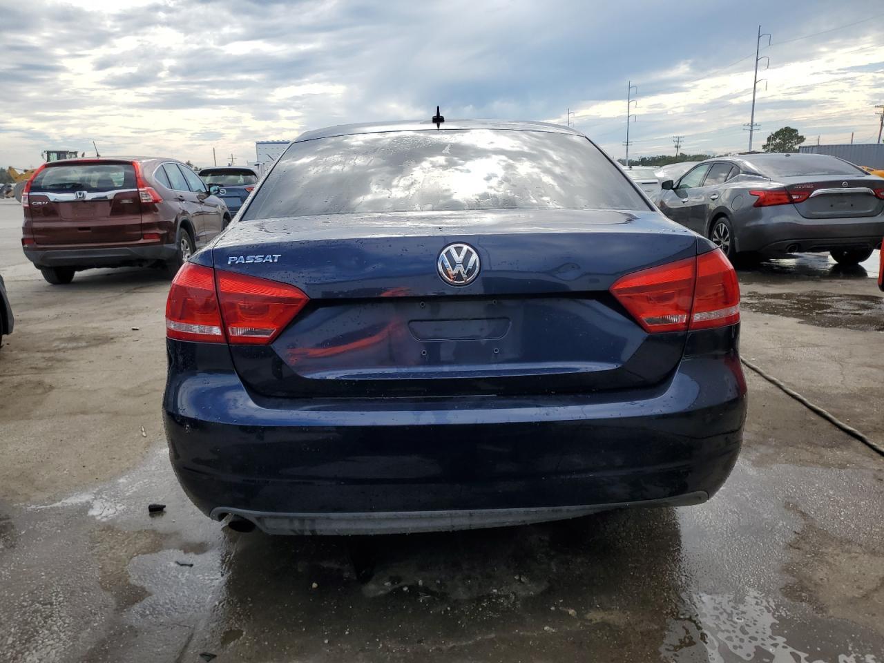 1VWAH7A39DC100842 2013 Volkswagen Passat S