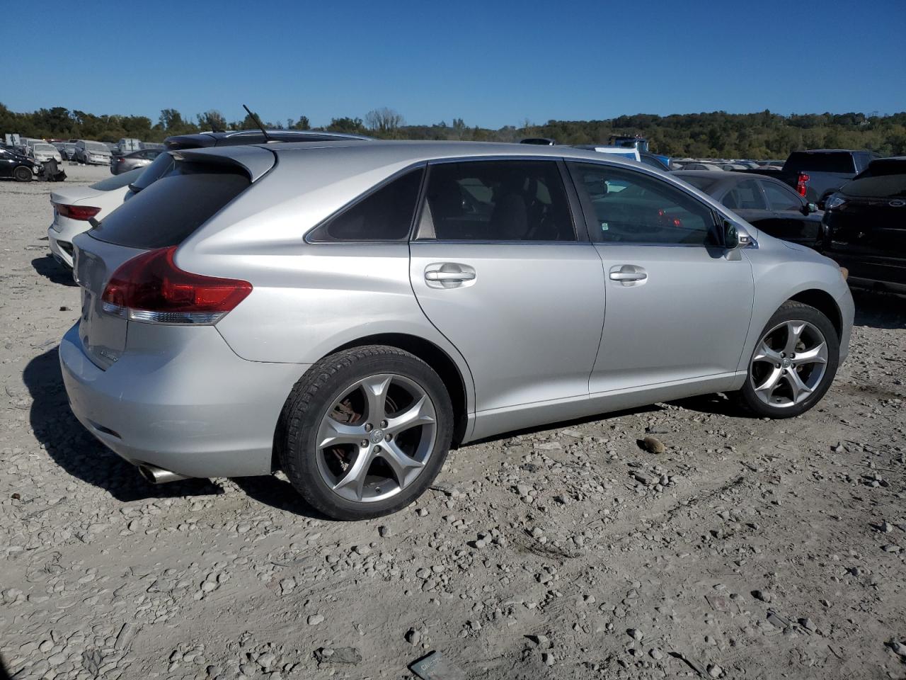 2014 Toyota Venza - Image 3