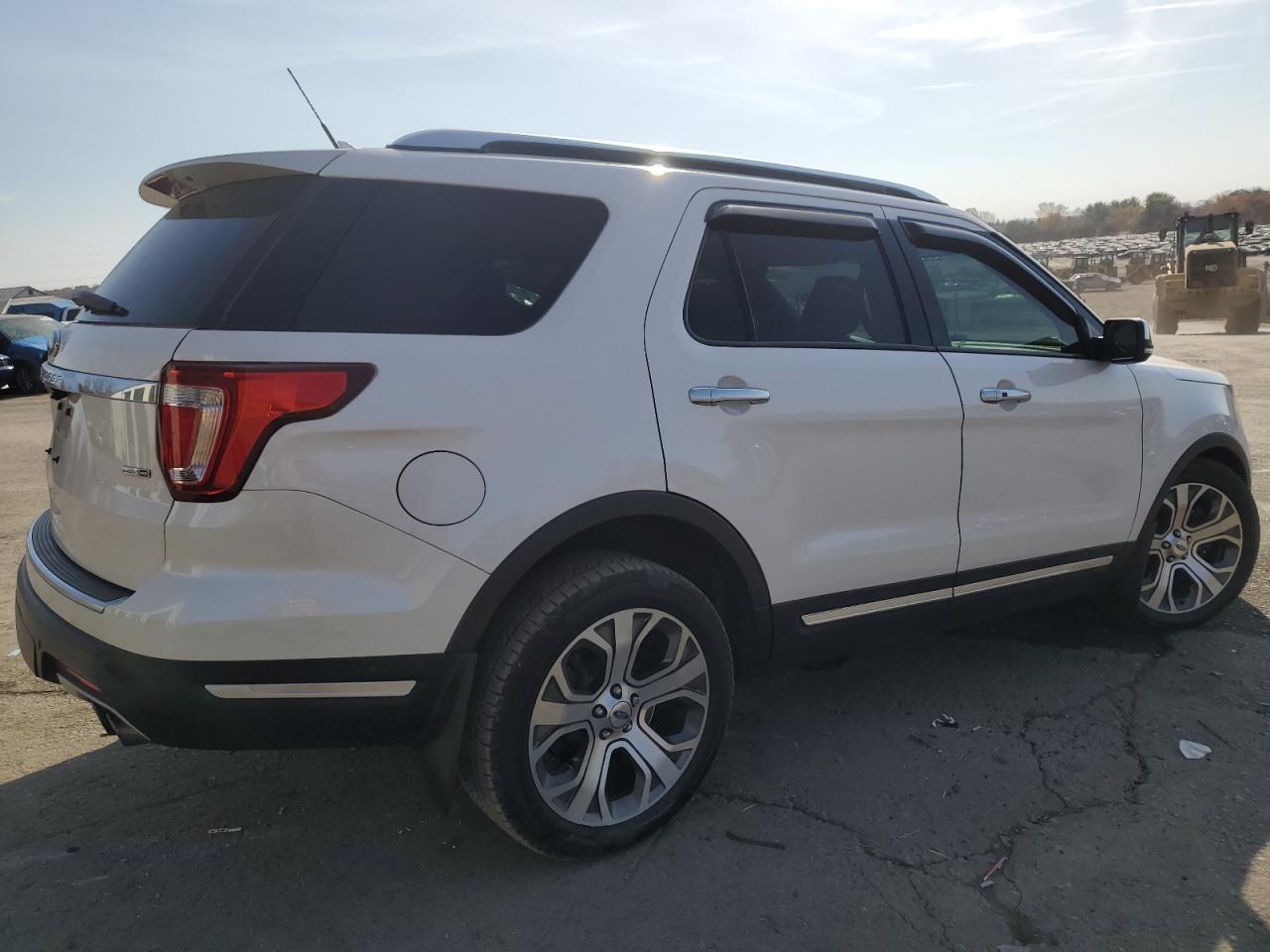 2018 Ford Explorer - Image 3