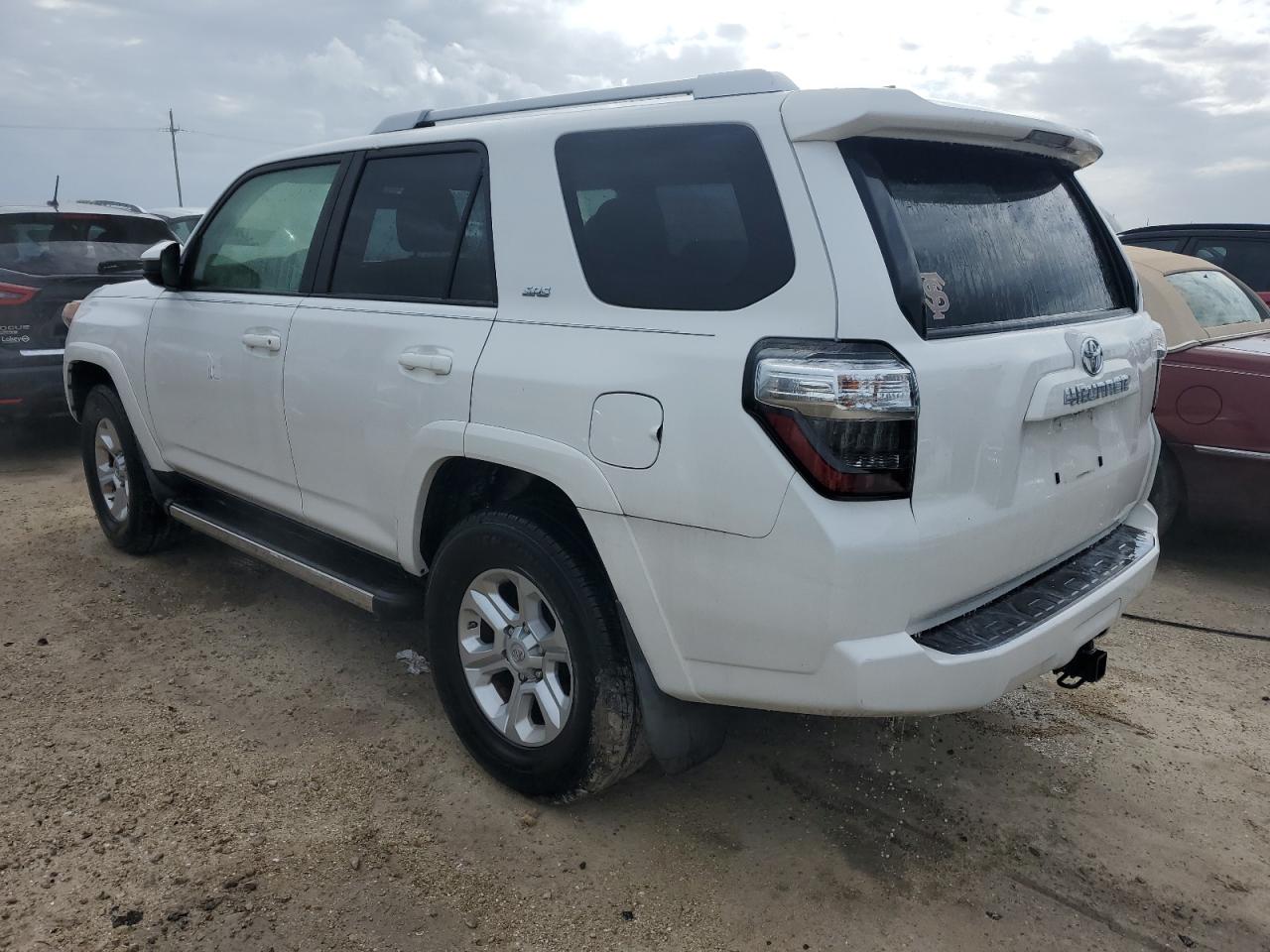 JTEBU5JRXG5345777 2016 Toyota 4Runner Sr5/Sr5 Premium