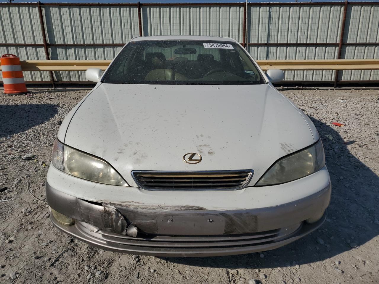 1997 Lexus ES - Image 5
