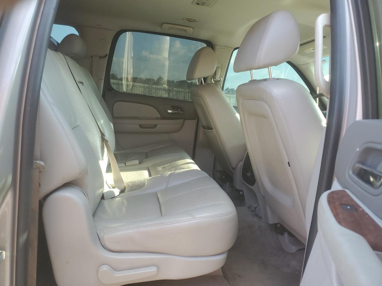 2008 Chevrolet Suburban K1500 Ls VIN: 1GNFK16388J232791 Lot: 78694994