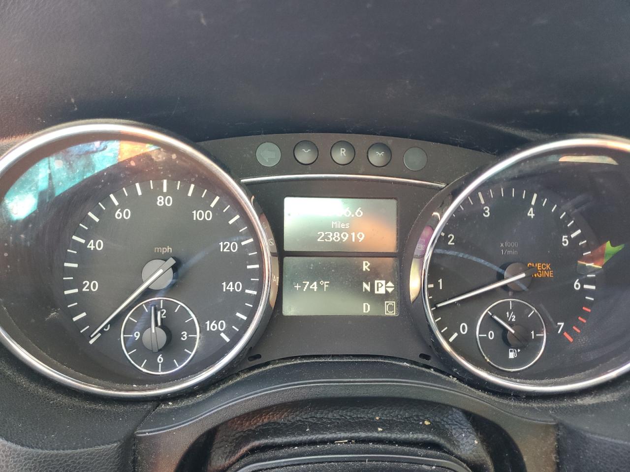 2010 Mercedes-Benz R 350 4Matic VIN: 4JGCB6FB1AA103664 Lot: 73467584