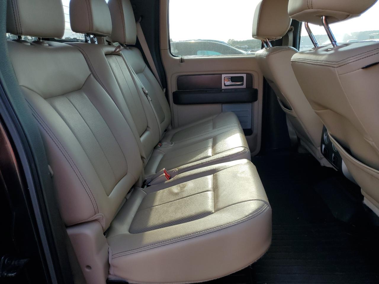 2012 Ford F-150 - Image 10