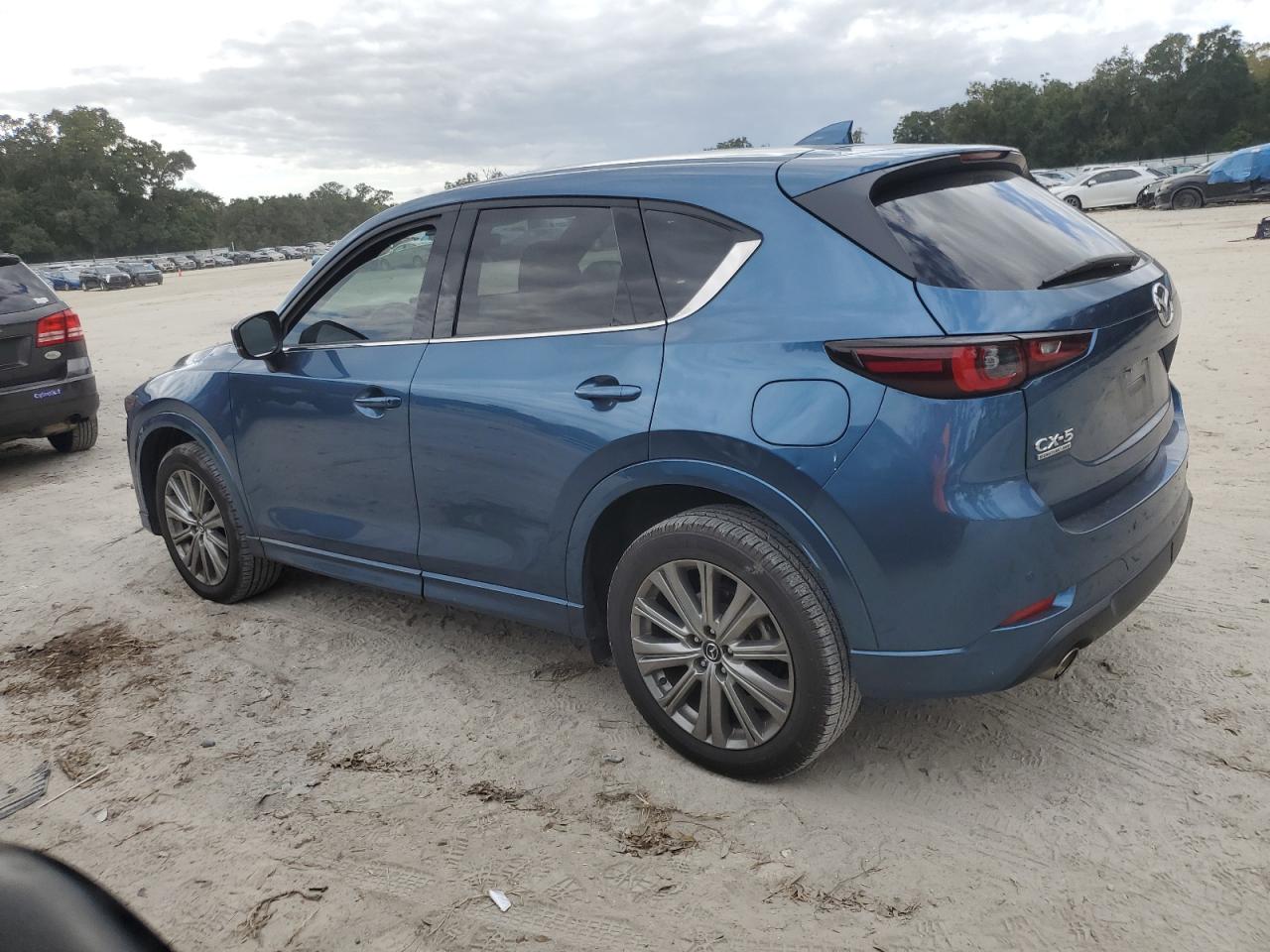 2023 Mazda CX-5 - Image 2