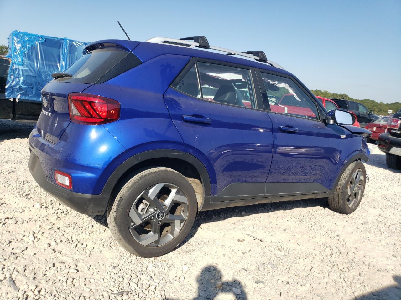 2023 Hyundai Venue - Image 3