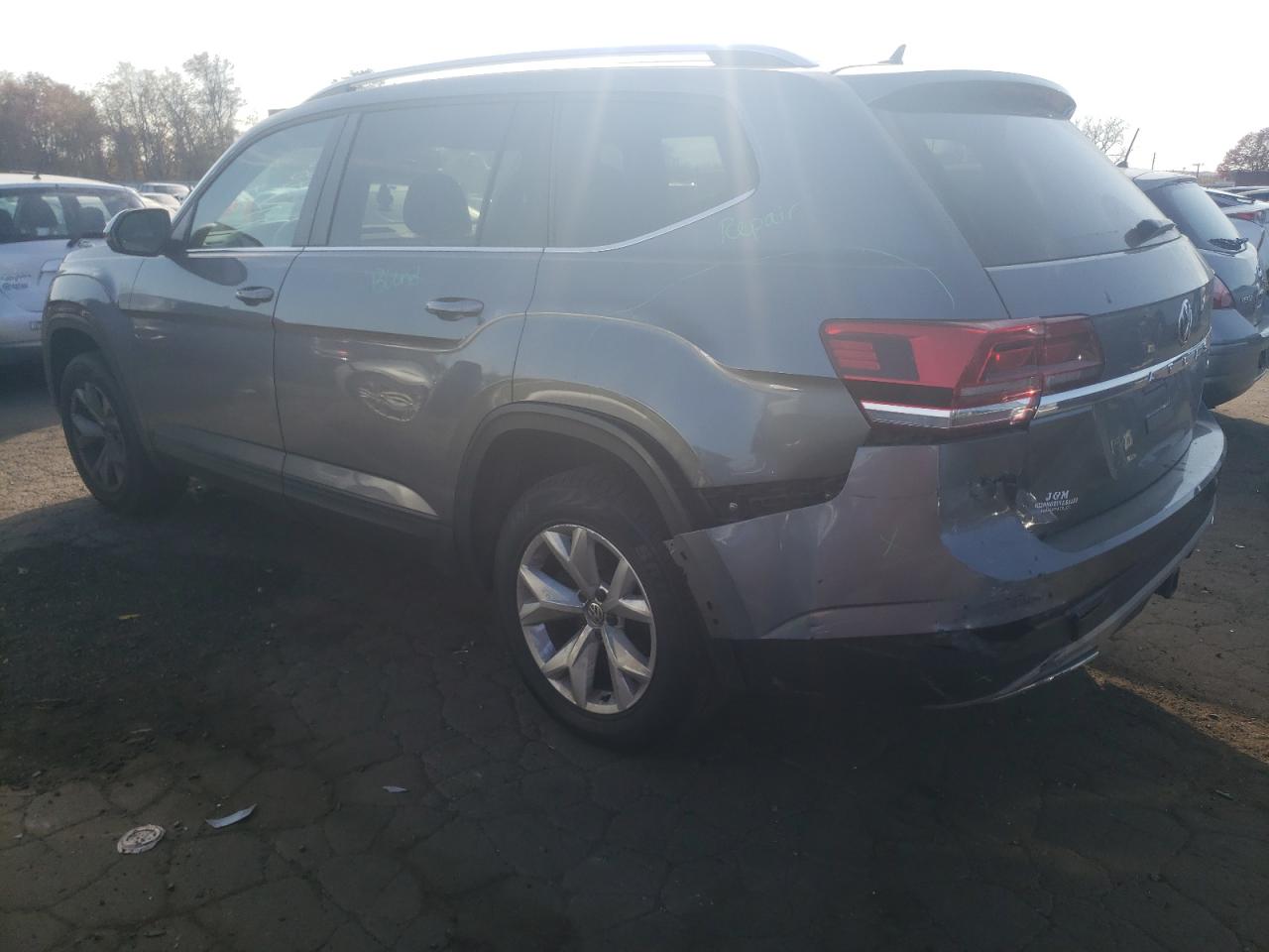 VIN 1V2GR2CA3KC526465 2019 VOLKSWAGEN ATLAS no.2