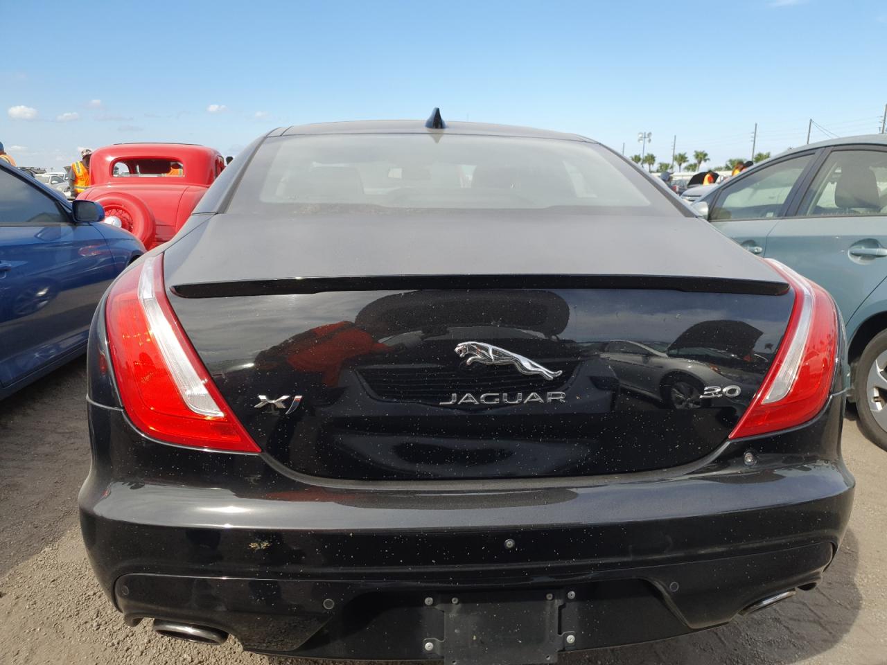 2017 Jaguar Xj VIN: SAJWA1C70H8W08833 Lot: 76205434