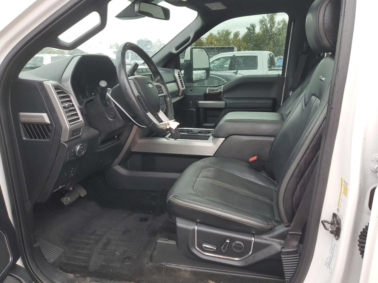 2017 Ford F350 - Image 7