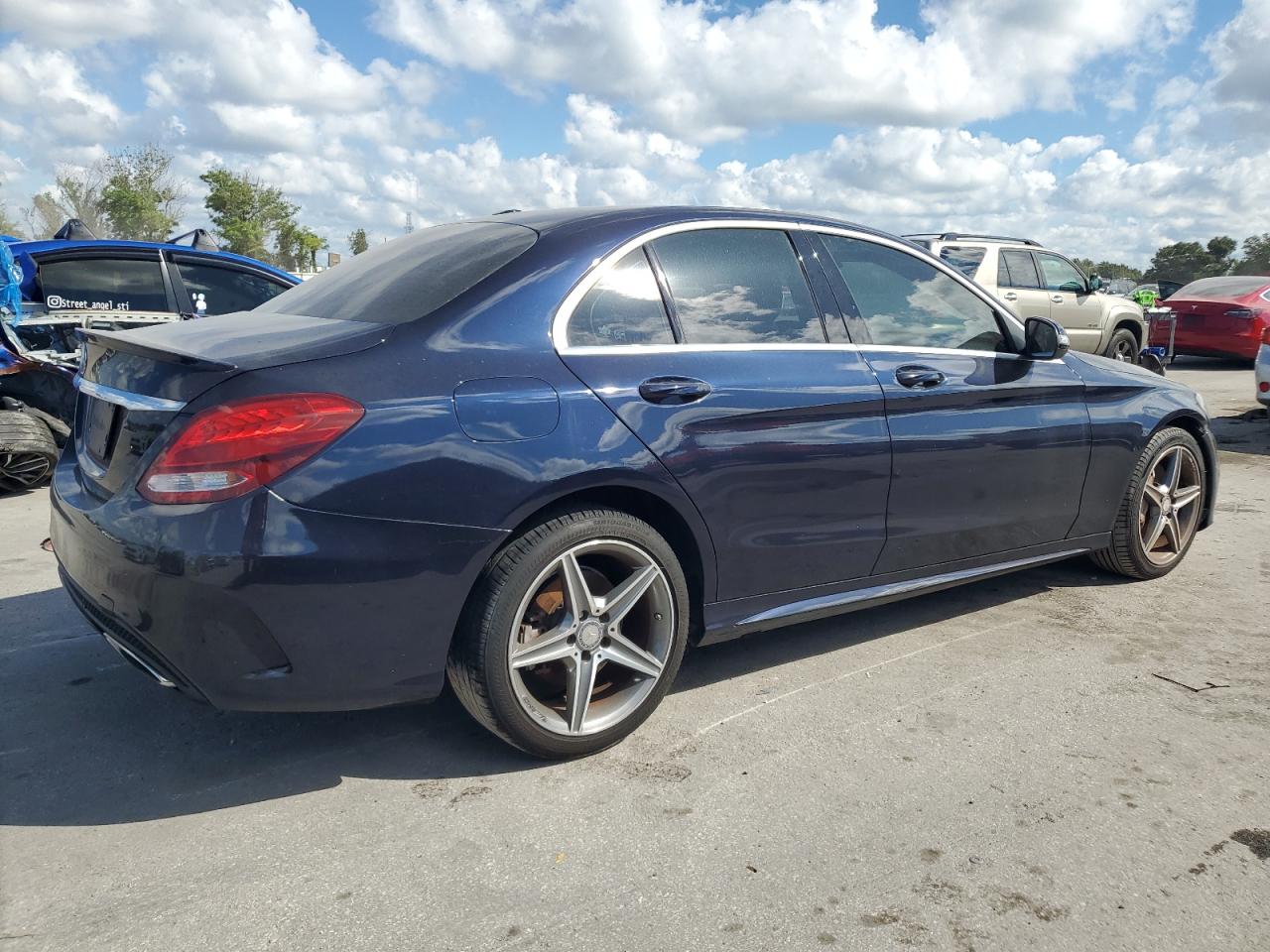 VIN 55SWF4JB6FU046053 2015 MERCEDES-BENZ C-CLASS no.3