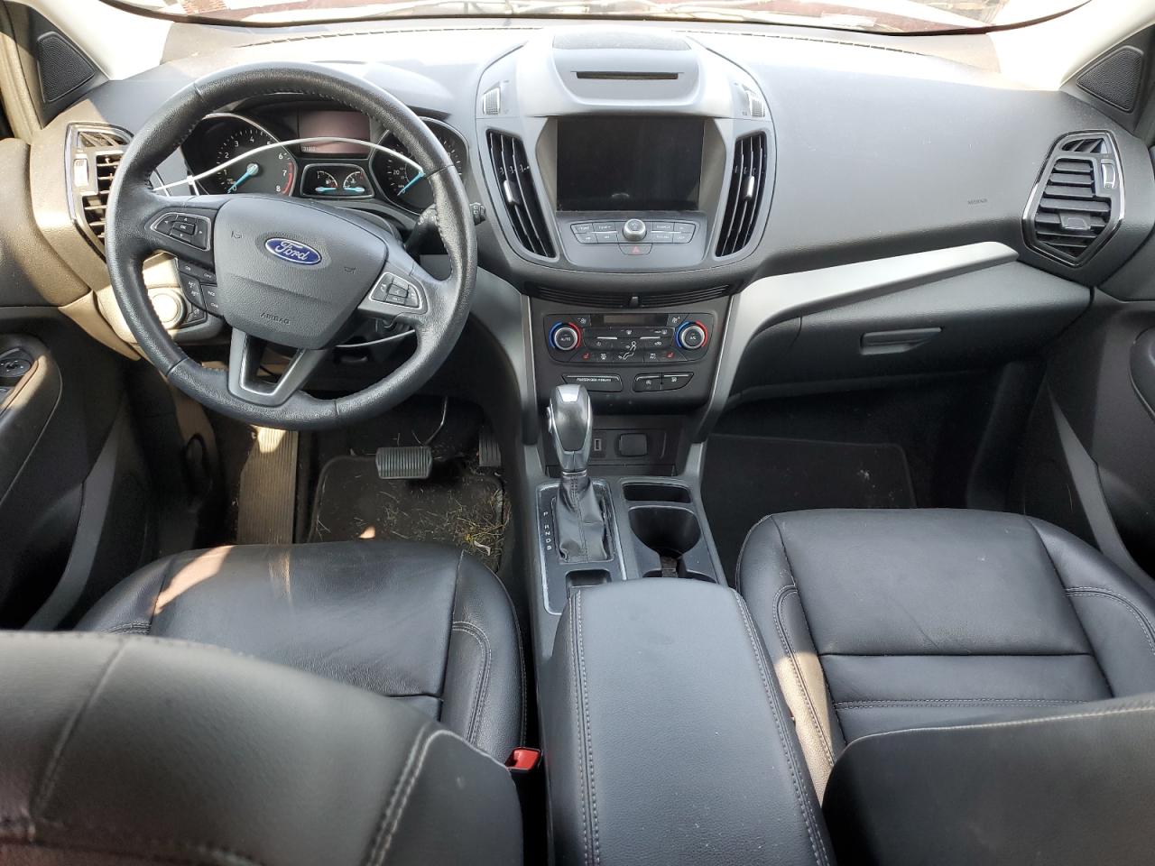 1FMCU9HD4JUB02047 2018 Ford Escape Sel