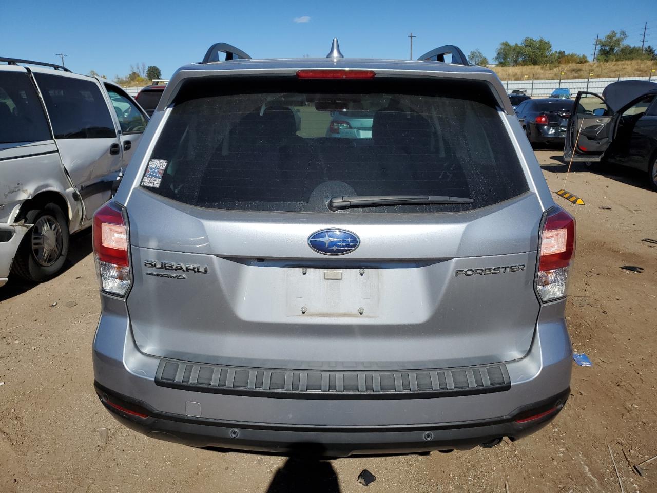 2018 Subaru Forester 2.5I Limited VIN: JF2SJARC5JH555510 Lot: 77502224