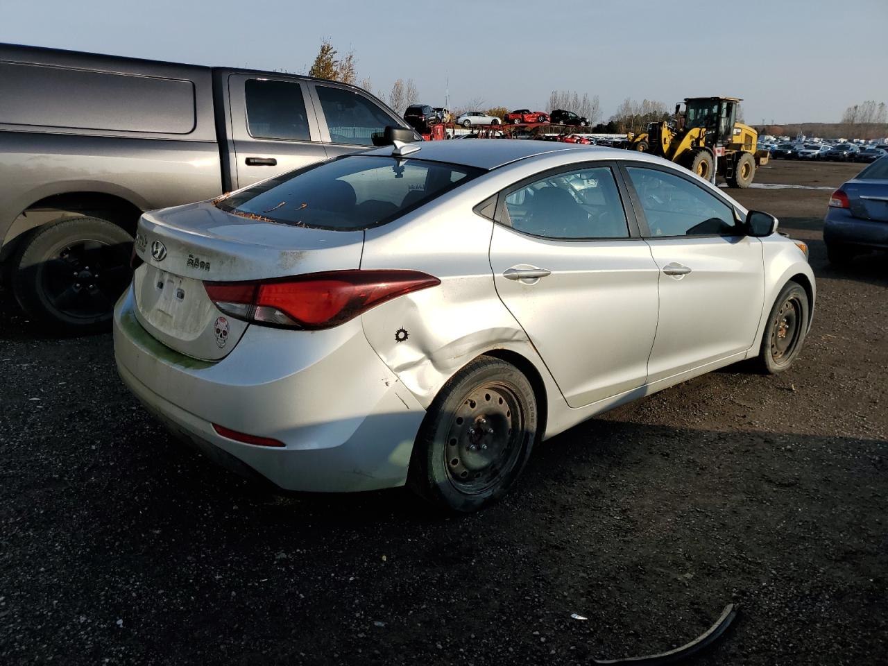 2016 Hyundai Elantra - Image 3
