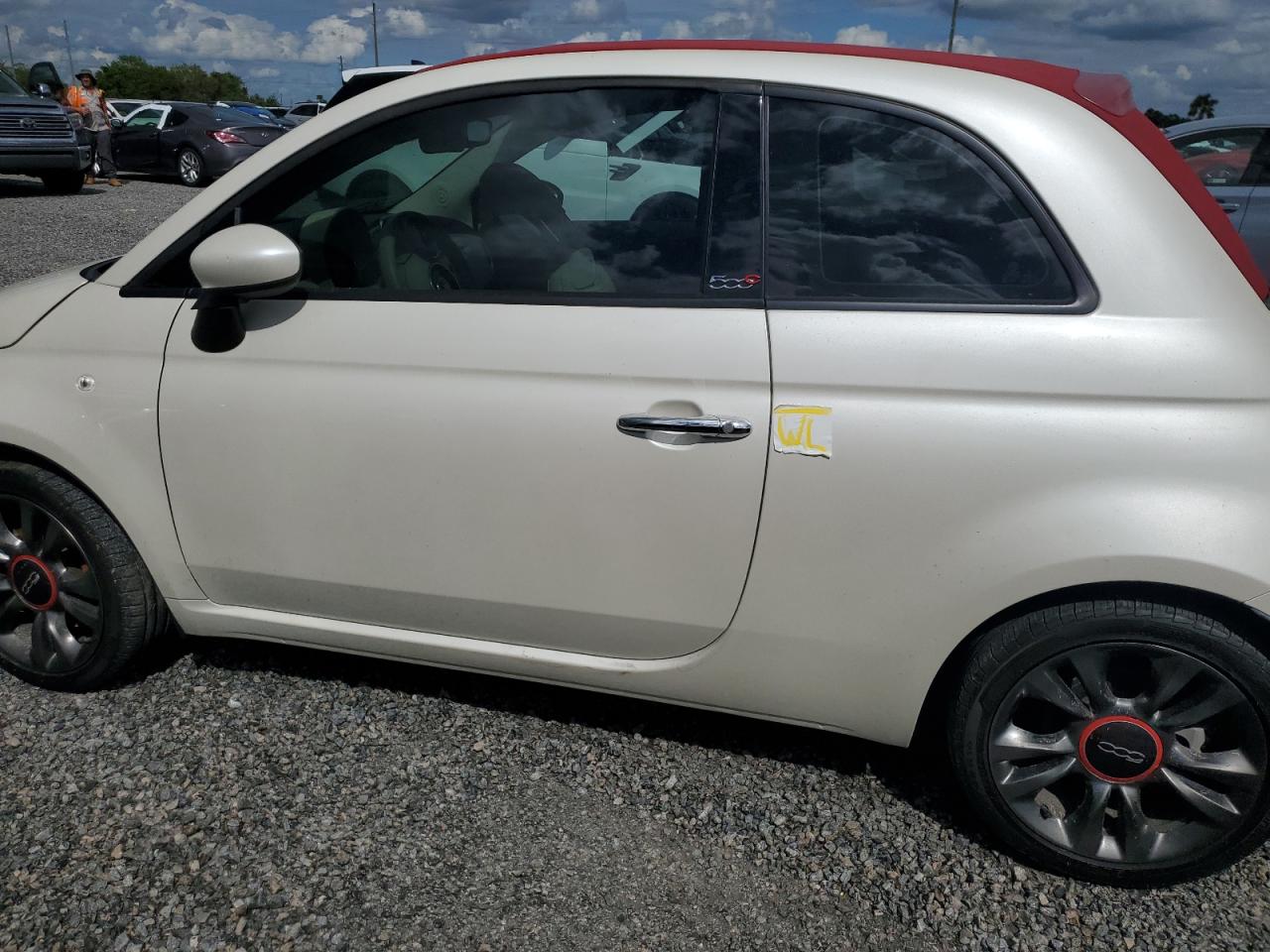 3C3CFFLH1JT420827 2018 Fiat 500 Pop