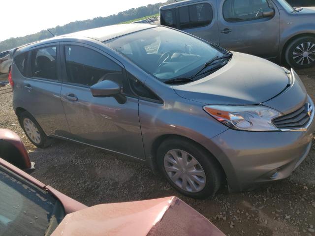 Hatchbacks NISSAN VERSA 2015 Srebrny