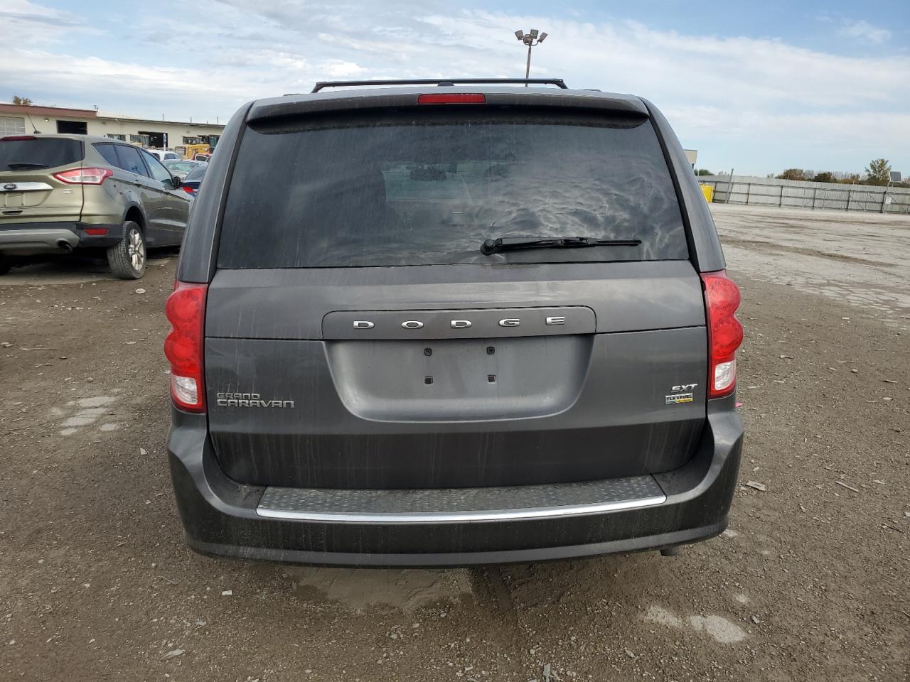 2017 Dodge Grand Caravan Sxt VIN: 2C4RDGCG3HR589317 Lot: 77444534