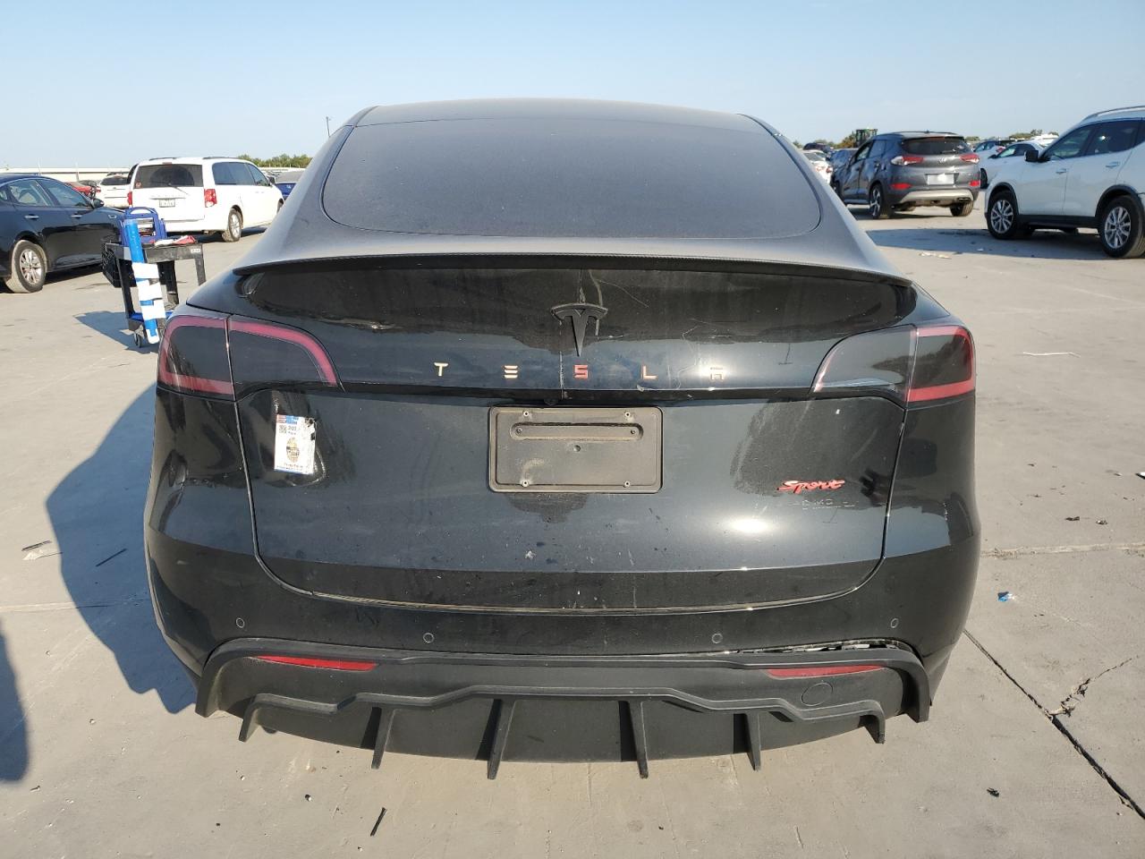 2022 Tesla Model Y VIN: 7SAYGDEF6NF341370 Lot: 74965024