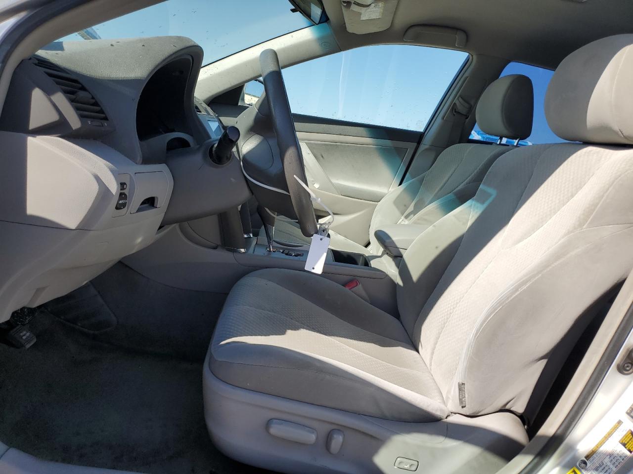 2009 Toyota Camry - Image 7