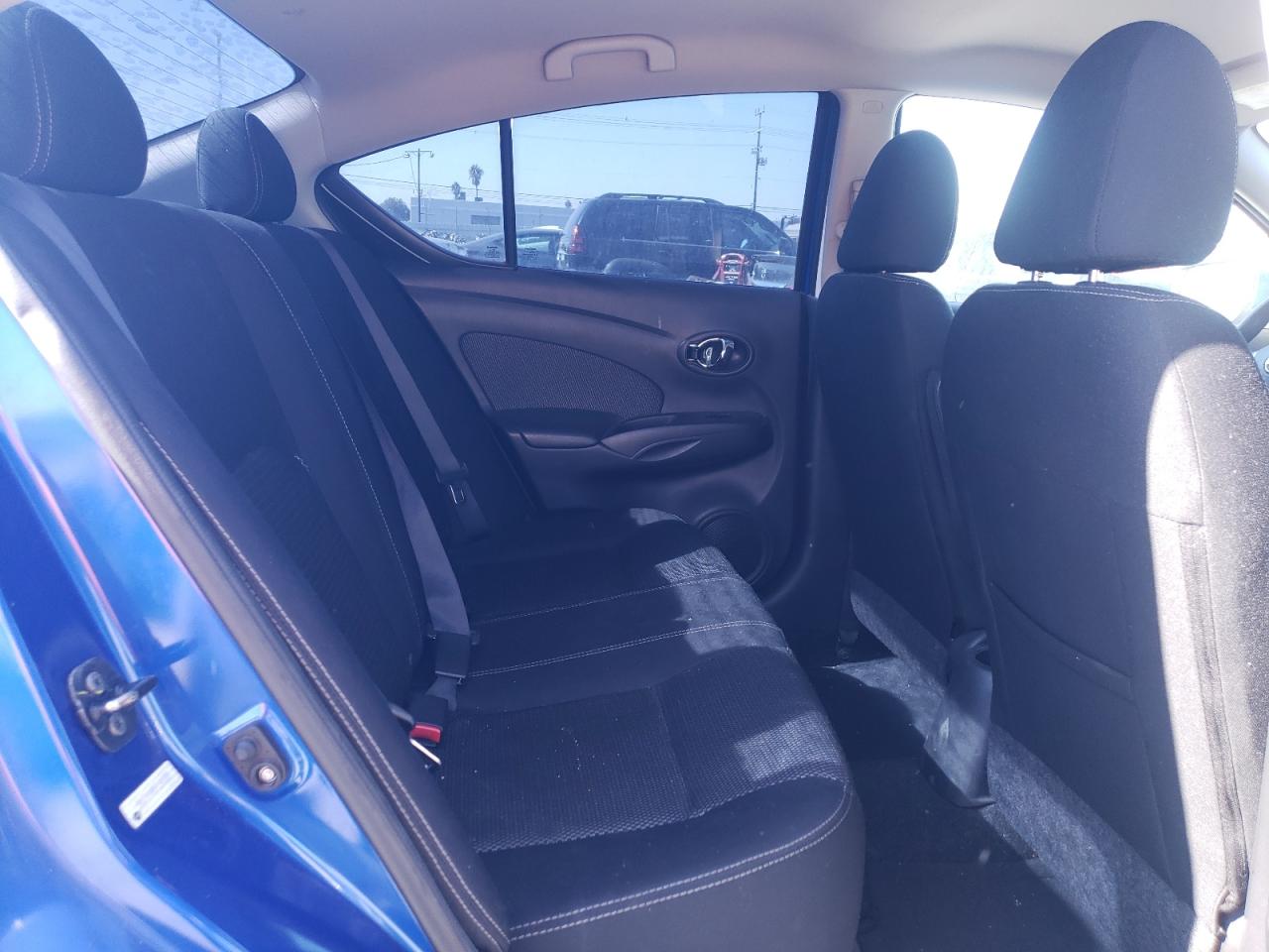 2015 Nissan Versa - Image 10