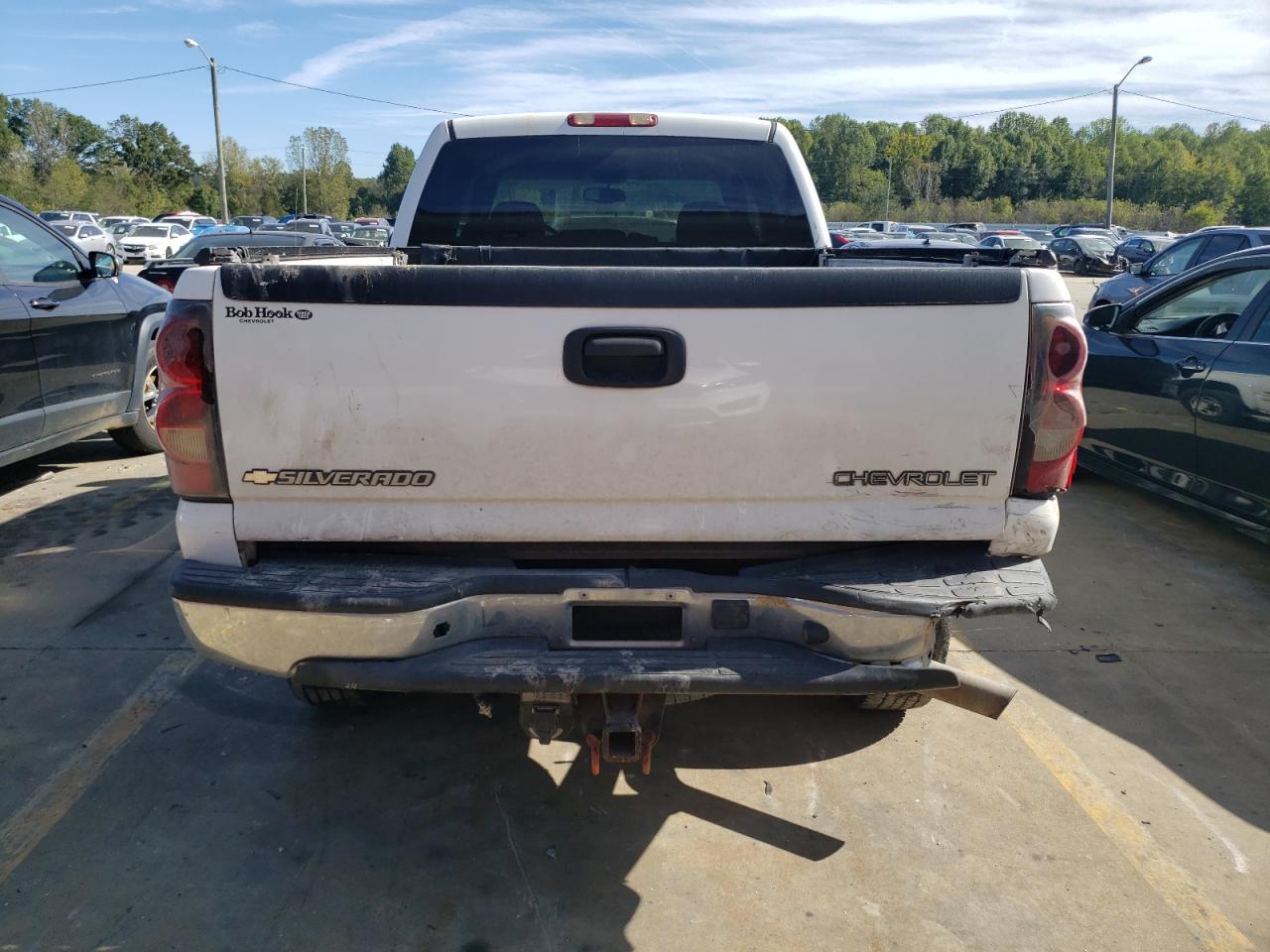 2004 Chevrolet Silverado C2500 Heavy Duty VIN: 1GCHC23U54F143906 Lot: 73301724