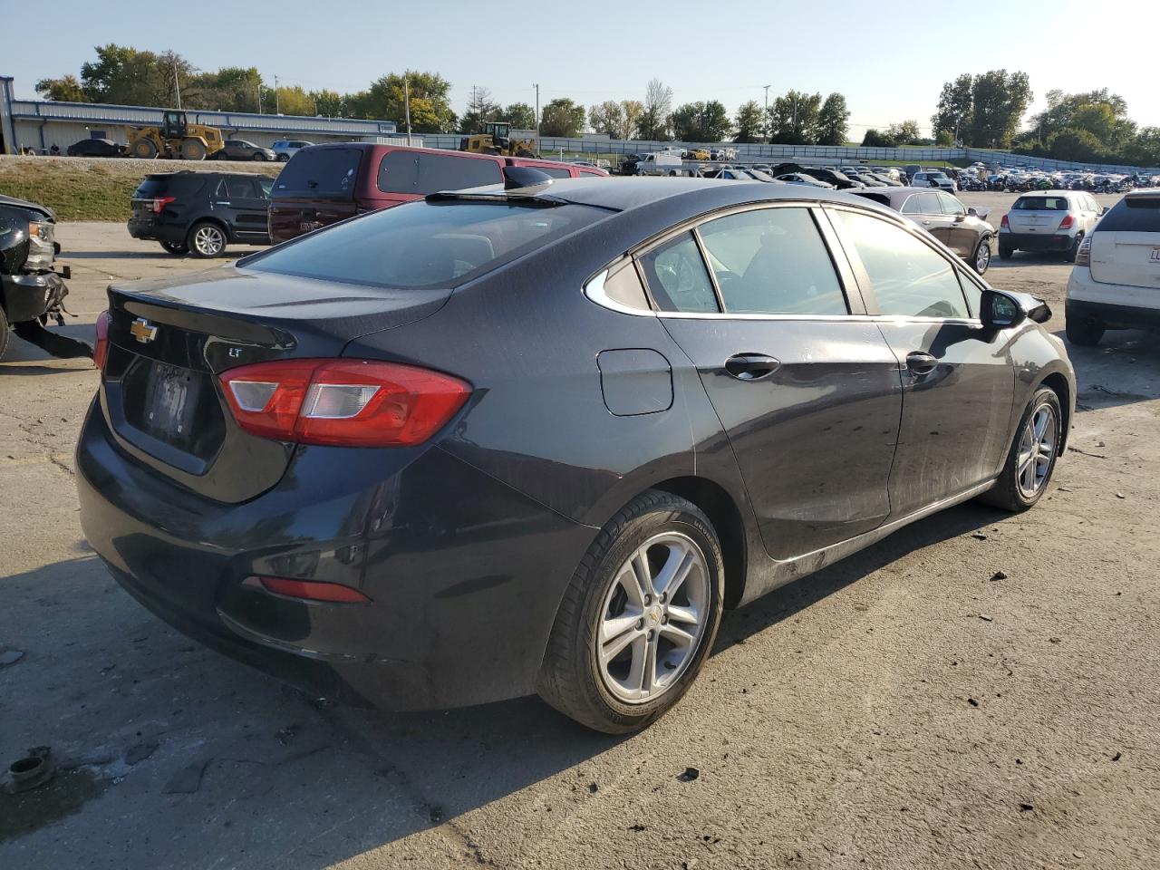 2016 Chevrolet Cruze - Image 3