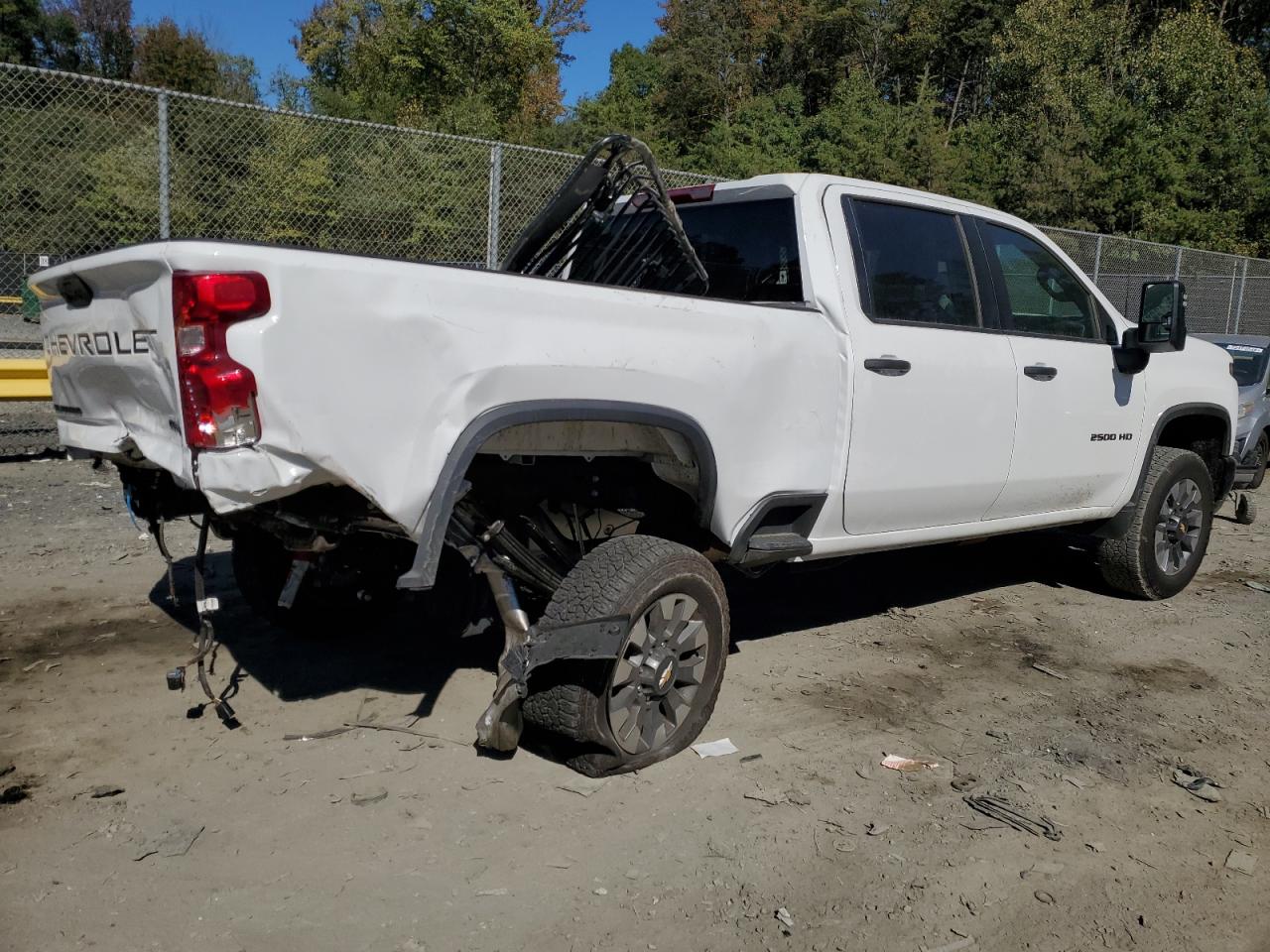 2024 Chevrolet Silverado - Image 3
