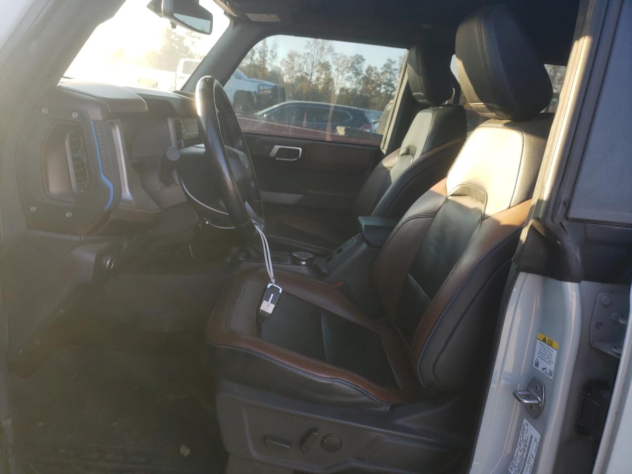 2021 Ford Bronco - Image 7